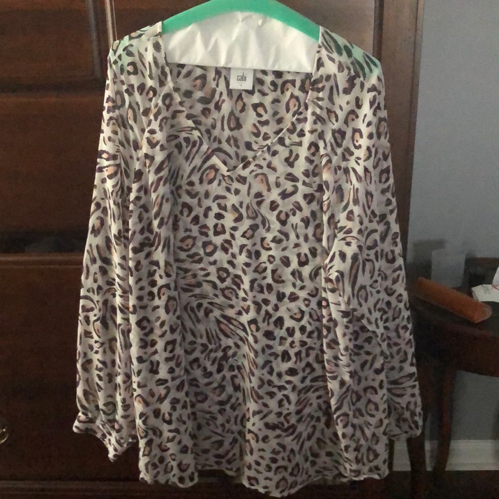 Cabi VGUC Glamour blouse